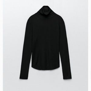 Basic extra fine knit sweater